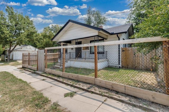 117 W Zimmerly St, Wichita, KS 67213