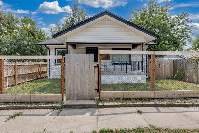 117 W Zimmerly St, Wichita, KS 67213
