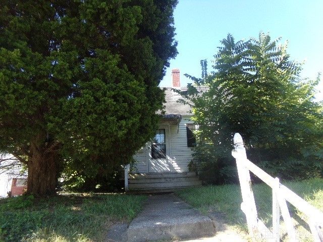 521 Pollock Road, Dayton, OH 45403