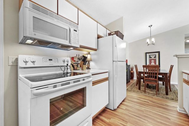 2832 Emerald Bluffs, Traverse City, MI 49684