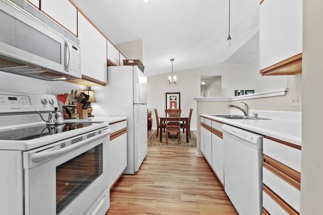 2832 Emerald Bluffs, Traverse City, MI 49684