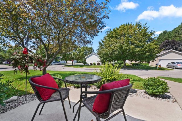 2832 Emerald Bluffs, Traverse City, MI 49684