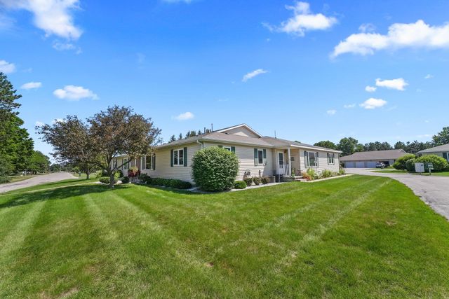 2832 Emerald Bluffs, Traverse City, MI 49684