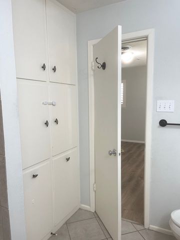 2302 Humble Ave, Midland, TX 79705