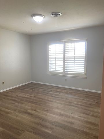 2302 Humble Ave, Midland, TX 79705