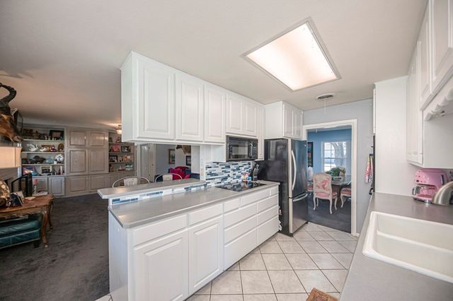 2302 Humble Ave, Midland, TX 79705