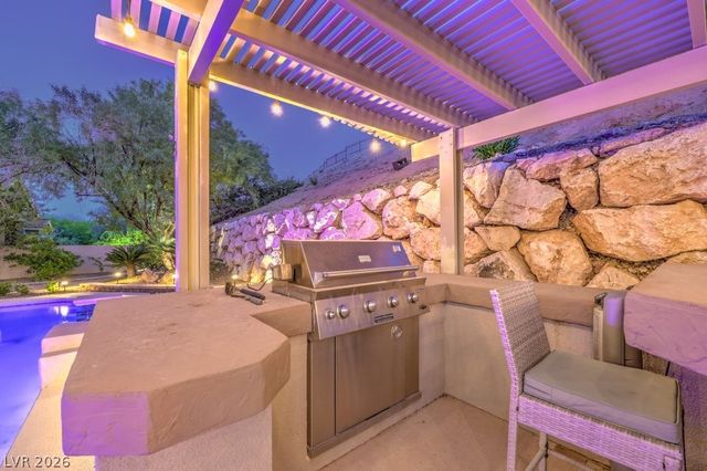 2849 Soaring Peak Avenue, Henderson, NV 89052