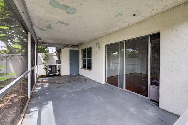 262 Palmetto Court, Jupiter, FL 33458