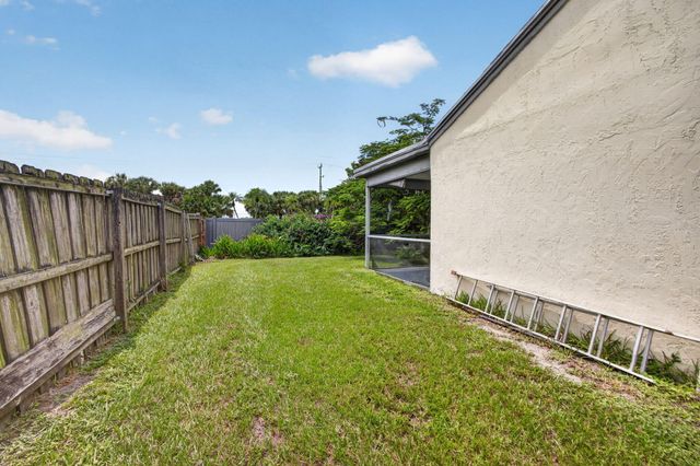 262 Palmetto Court, Jupiter, FL 33458