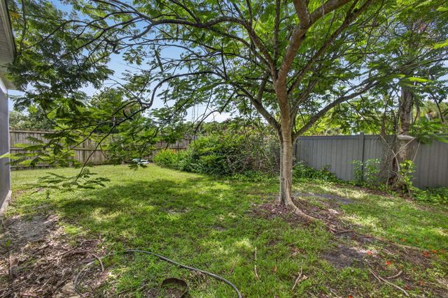 262 Palmetto Court, Jupiter, FL 33458