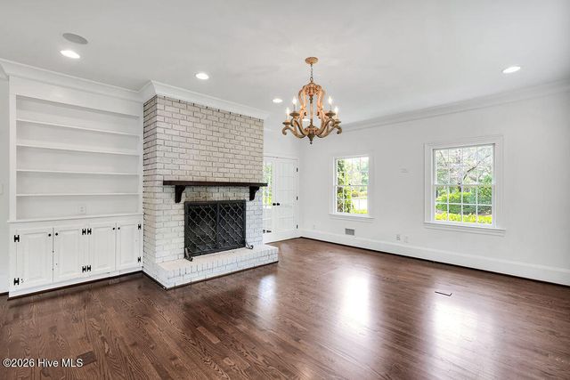 2202 S Live Oak Parkway, Wilmington, NC 28403
