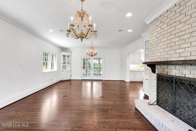 2202 S Live Oak Parkway, Wilmington, NC 28403