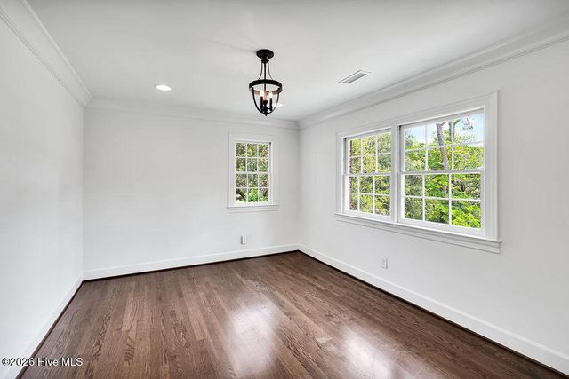 2202 S Live Oak Parkway, Wilmington, NC 28403