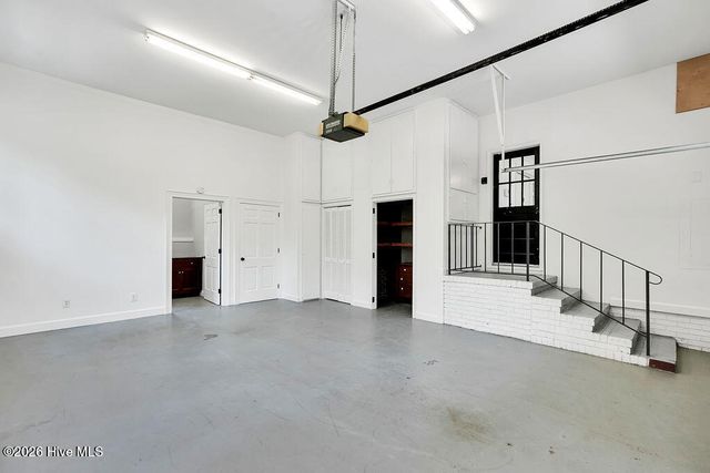 2202 S Live Oak Parkway, Wilmington, NC 28403