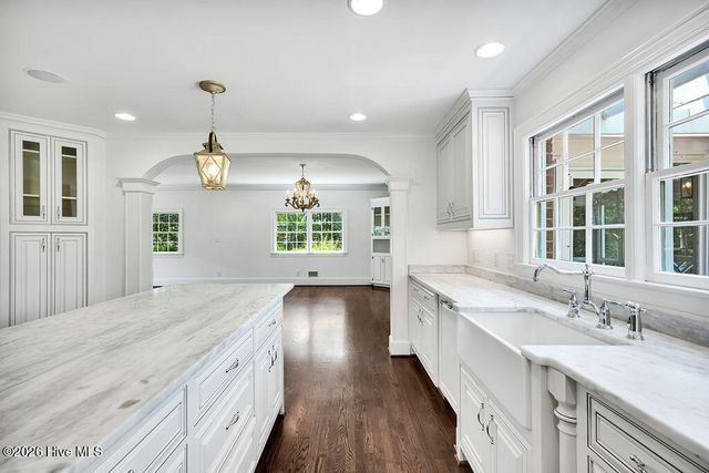 2202 S Live Oak Parkway, Wilmington, NC 28403
