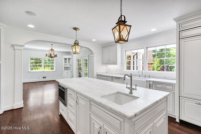 2202 S Live Oak Parkway, Wilmington, NC 28403