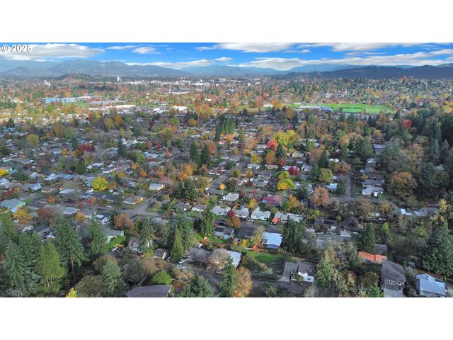 2279 City View St, Eugene, OR 97401