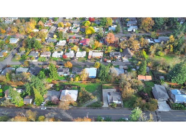 2279 City View St, Eugene, OR 97401