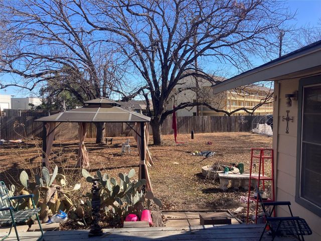 1603 Park LN, Georgetown, TX 78628