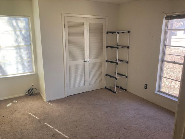 1603 Park LN, Georgetown, TX 78628