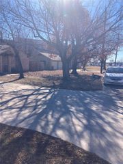 1603 Park LN, Georgetown, TX 78628