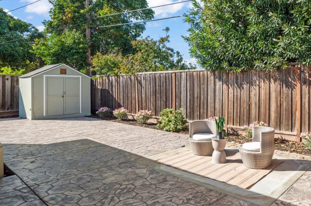 885 Coachella Avenue, Sunnyvale, CA 94085