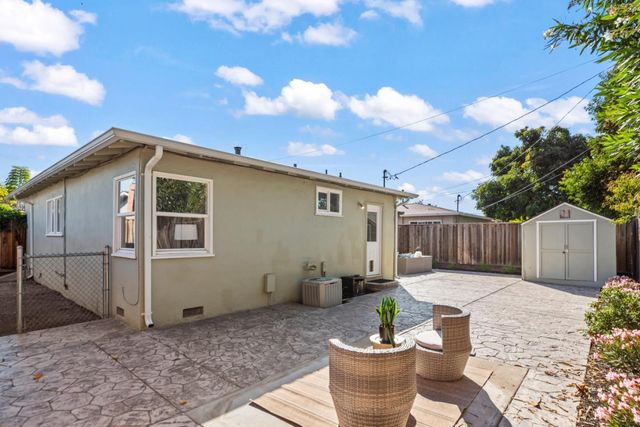 885 Coachella Avenue, Sunnyvale, CA 94085