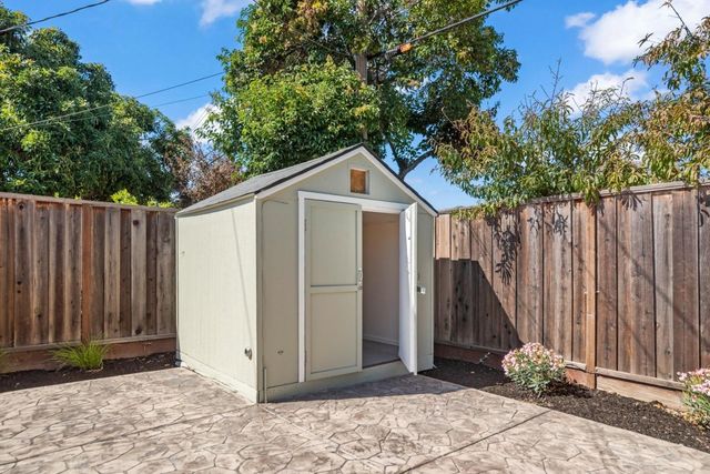 885 Coachella Avenue, Sunnyvale, CA 94085