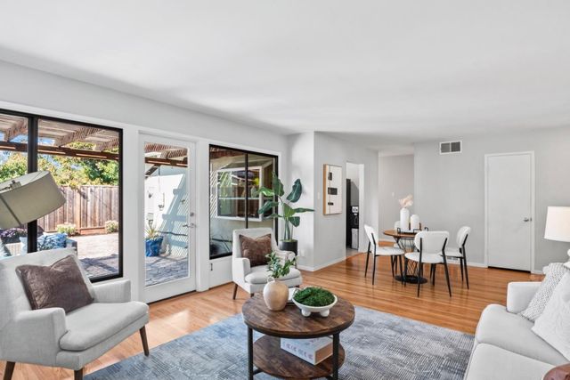 885 Coachella Avenue, Sunnyvale, CA 94085