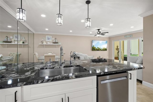 4660 OCEAN BOULEVARD F1, Sarasota, FL 34242
