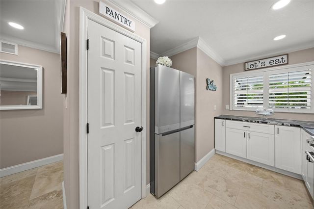 4660 OCEAN BOULEVARD F1, Sarasota, FL 34242