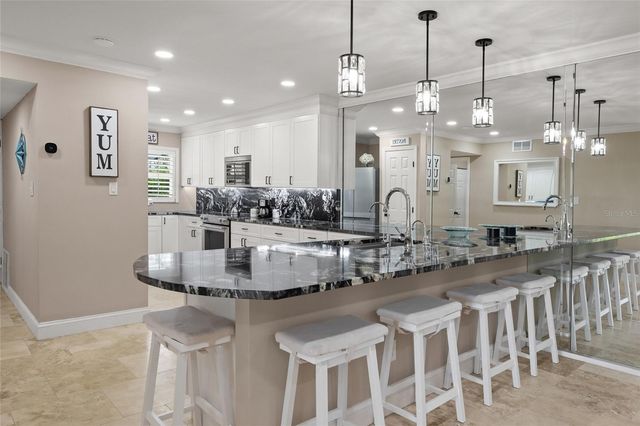 4660 OCEAN BOULEVARD F1, Sarasota, FL 34242