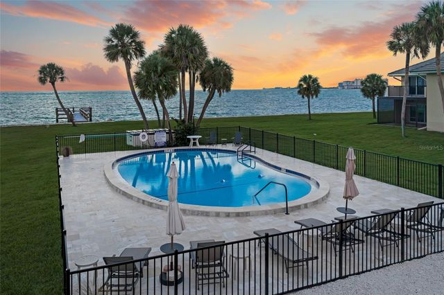 4660 OCEAN BOULEVARD F1, Sarasota, FL 34242