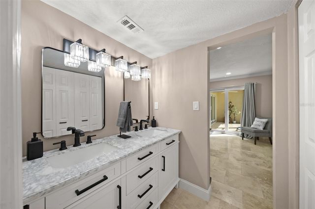 4660 OCEAN BOULEVARD F1, Sarasota, FL 34242