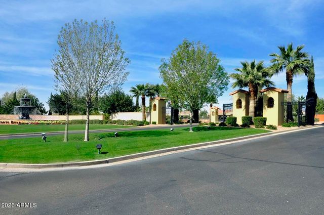 23135 N CALLE REAL Drive, Sun City West, AZ 85375