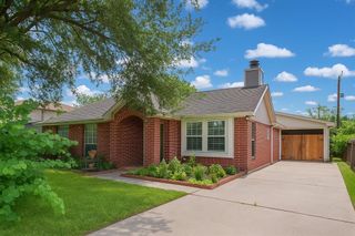 4422 Spring Valley Road, Houston, TX 77041