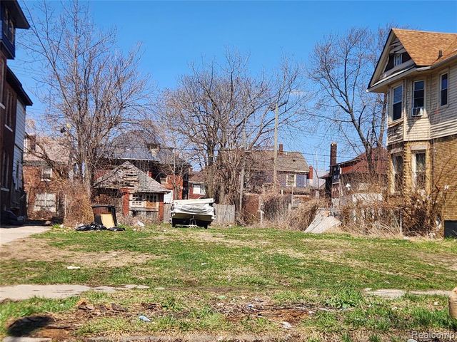 130 Hazelwood Street, Detroit, MI 48202