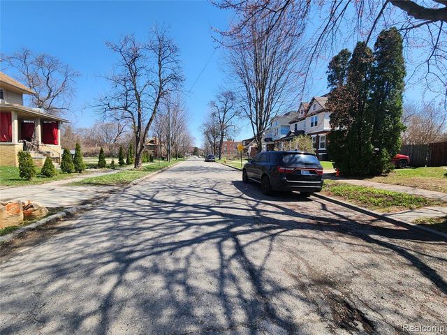 130 Hazelwood Street, Detroit, MI 48202