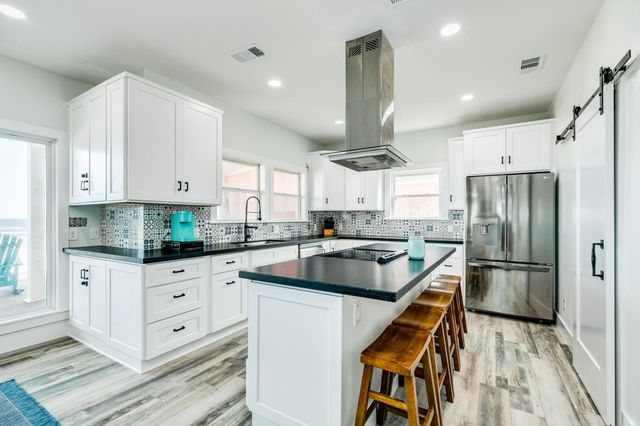 13106 Bermuda Beach Drive, Galveston, TX 77554