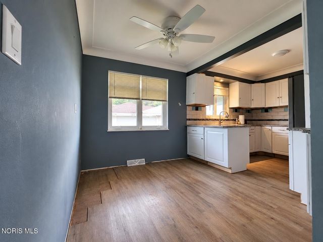 1528 Charmaine Drive, Toledo, OH 43614