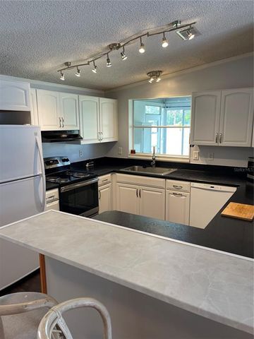 535 VILLAGE BOULEVARD, Frostproof, FL 33843