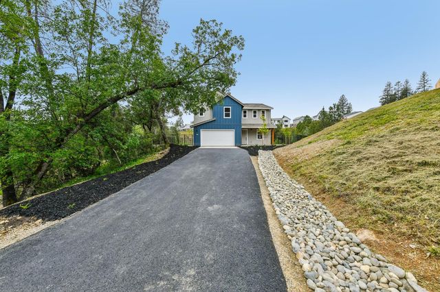 1017 Utah Dr, Placerville, CA 95667