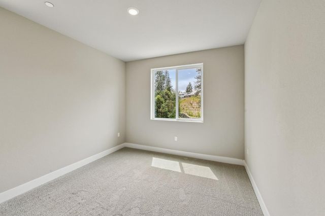 1017 Utah Dr, Placerville, CA 95667