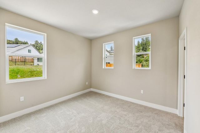 1017 Utah Dr, Placerville, CA 95667