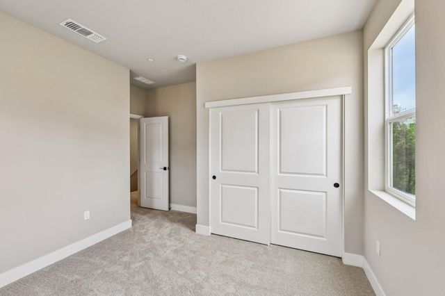 1017 Utah Dr, Placerville, CA 95667