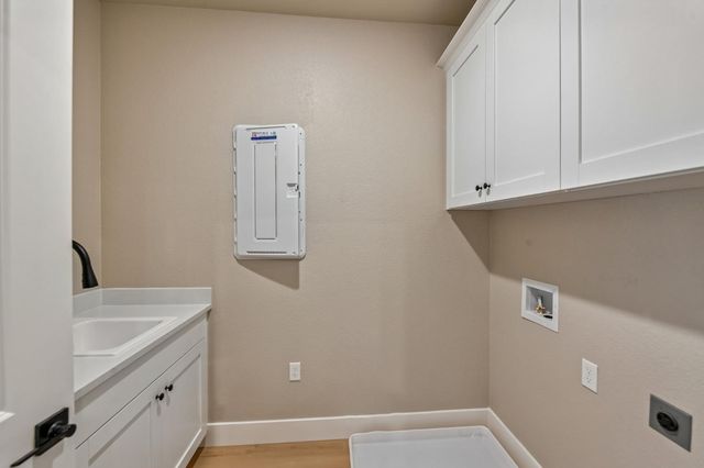1017 Utah Dr, Placerville, CA 95667