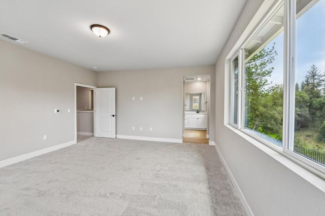 1017 Utah Dr, Placerville, CA 95667