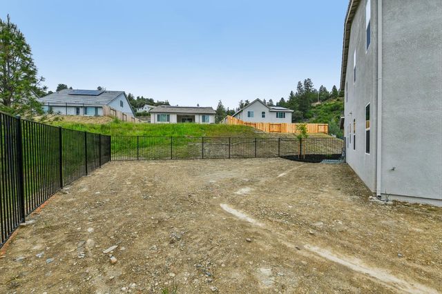 1017 Utah Dr, Placerville, CA 95667