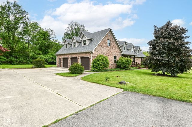 10261 N State Road 37, Elwood, IN 46036