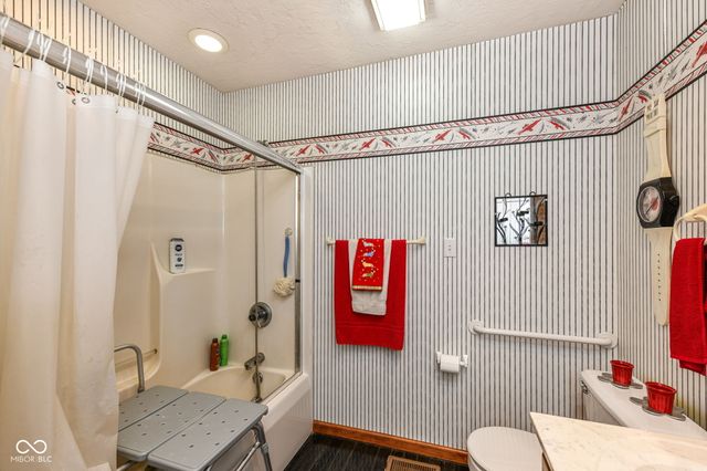 10261 N State Road 37, Elwood, IN 46036